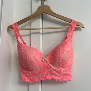 Victoria Secret - Pink Lace Bra - 32DD - Adjustable - NEVER WORN